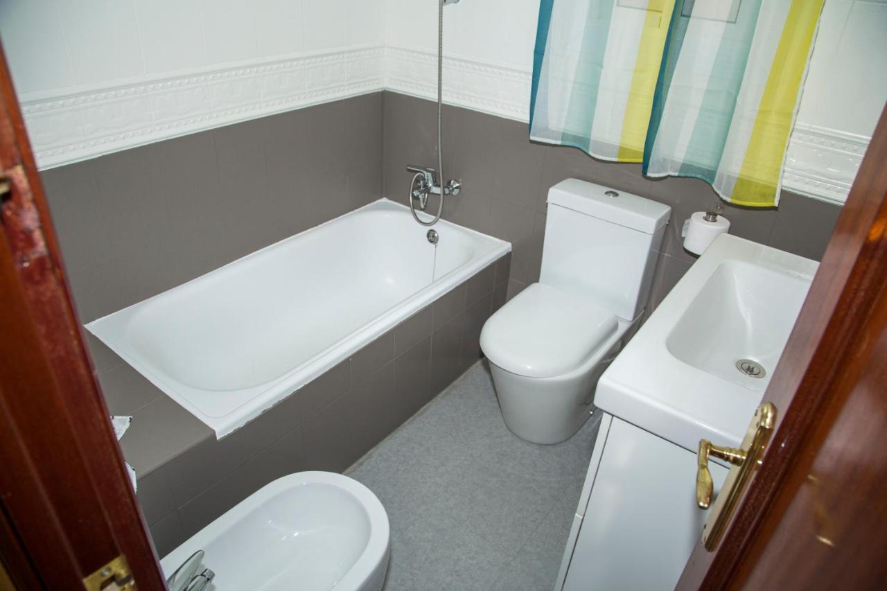 Apartamento Reus Esterno foto